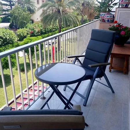 Marinas Playa 90 M Apartment *